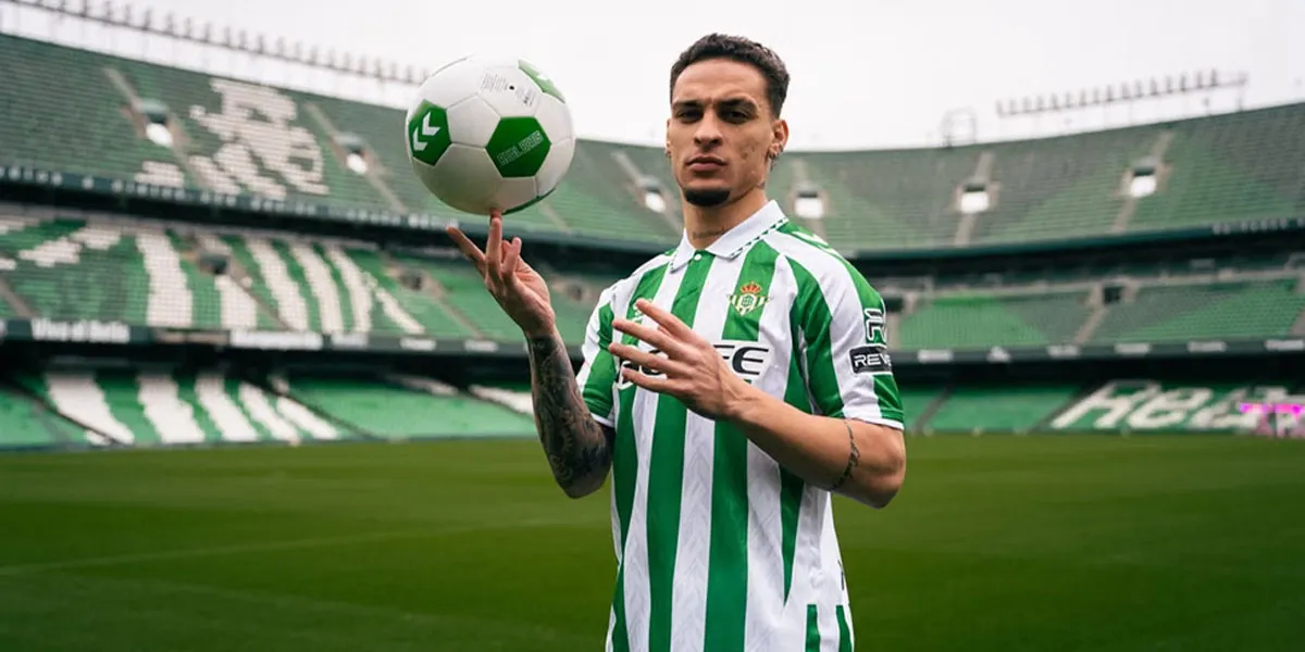 Manchester United Resmi Terima Tawaran Real Betis untuk Antony